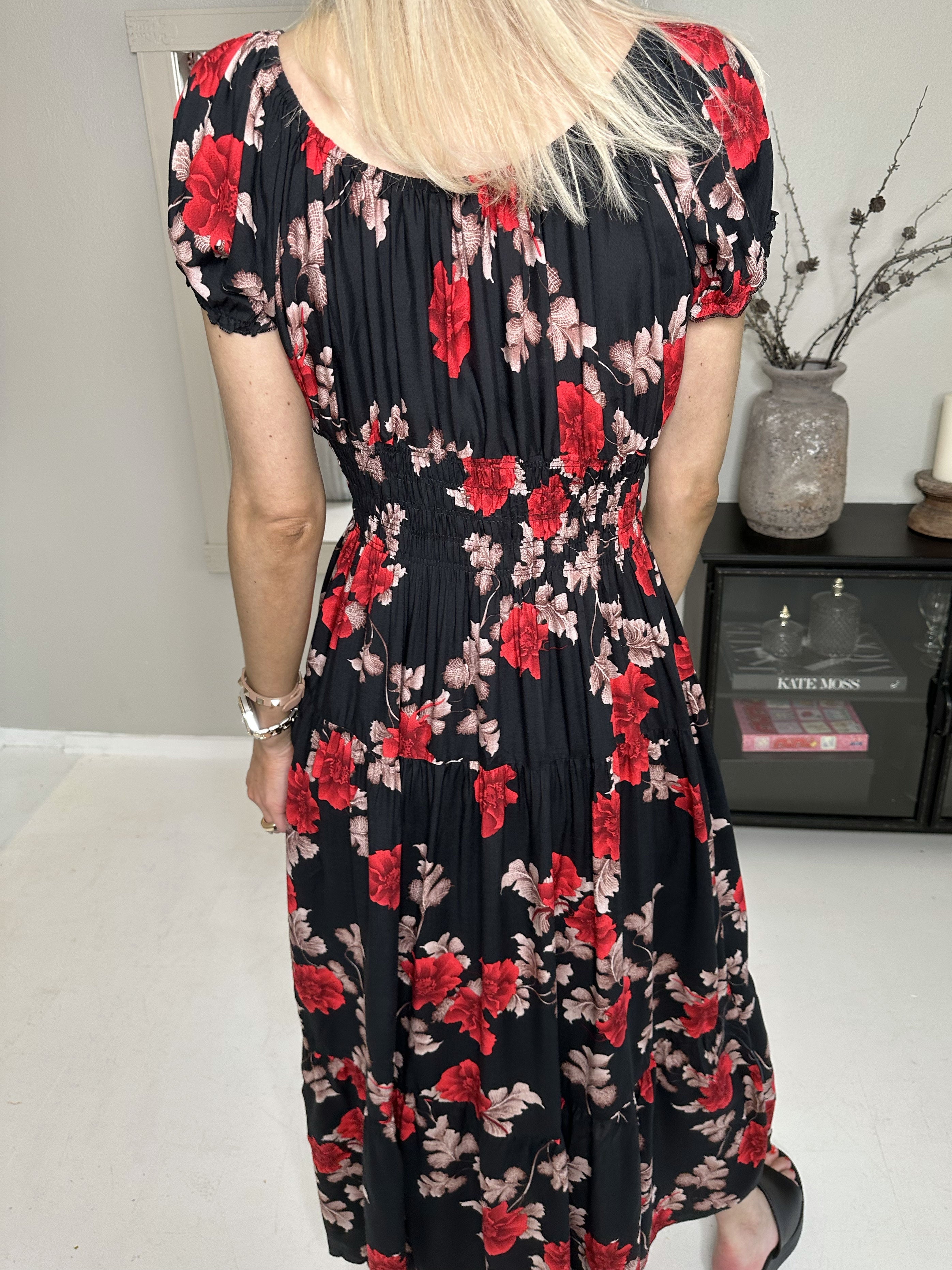 Finalia Rose - Lång klänning med elastisk midja och rosmotiv